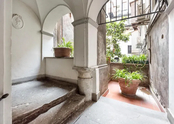Campo De' Fiori Apartment *